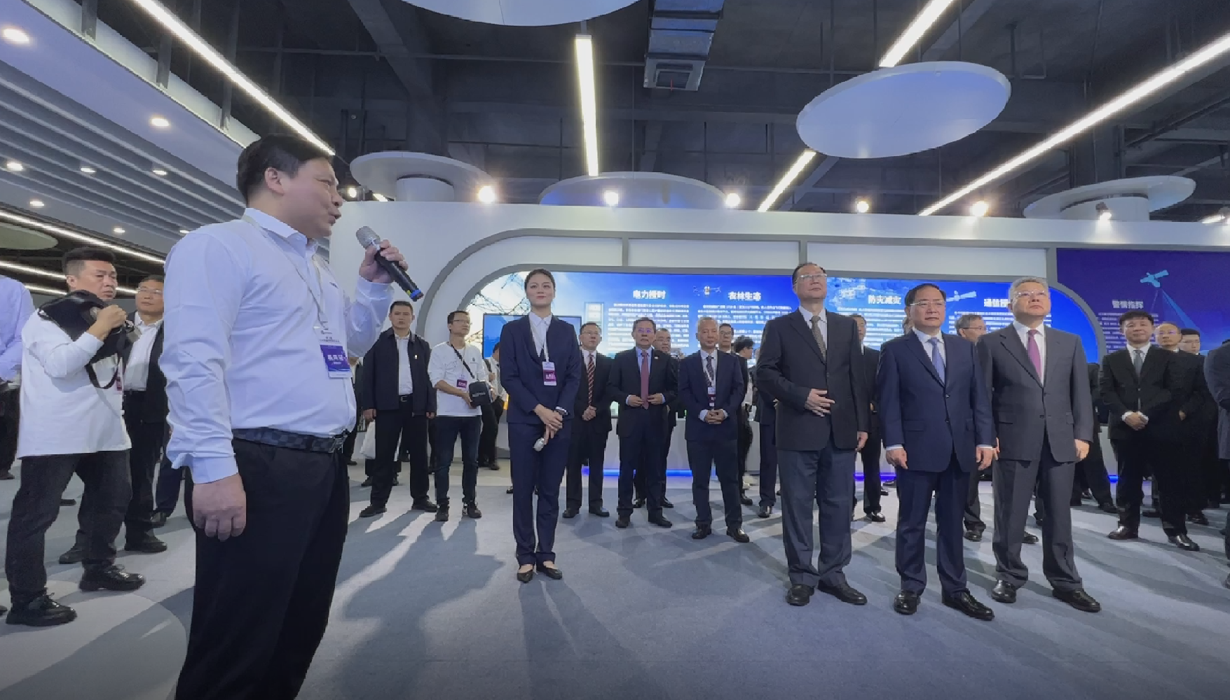 同世界，共北斗丨精飛智能亮相第二屆北斗規(guī)模應(yīng)用國(guó)際峰會(huì)