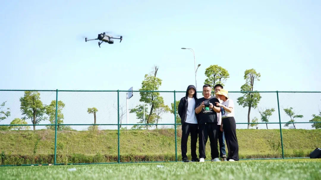 精飛智能助力智慧農(nóng)業(yè)，株洲祿口開展無人機(jī)行業(yè)應(yīng)用培訓(xùn)