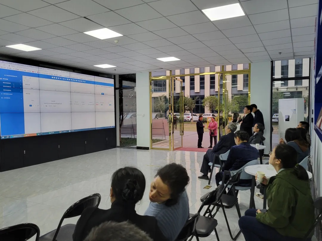 1736832885149679.jpg 640 (4).jpg