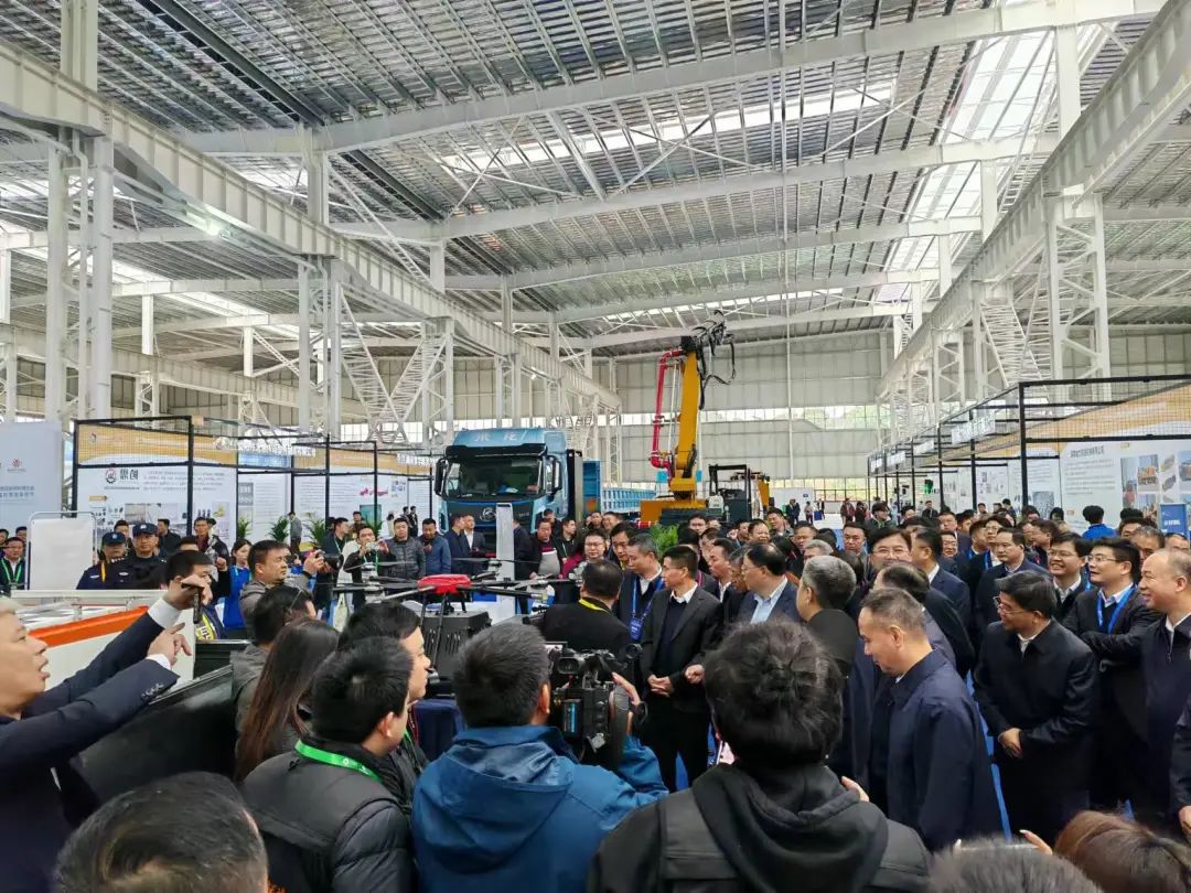 1738398694220613.jpg 4.jpg