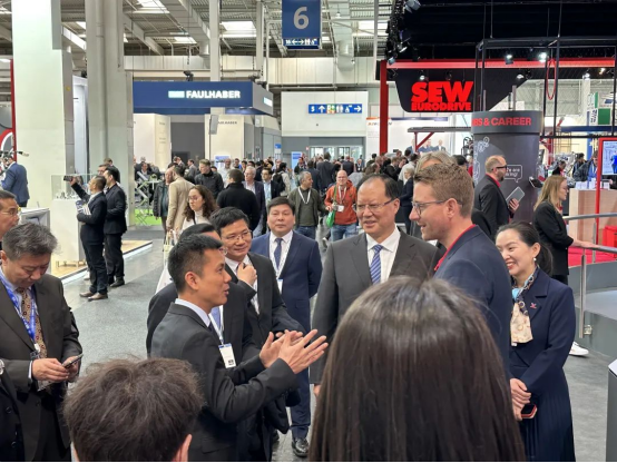 精飛集團漢諾威工業(yè)展備受矚目